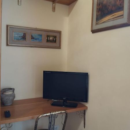The Family House Hotel Livorno Exterior photo